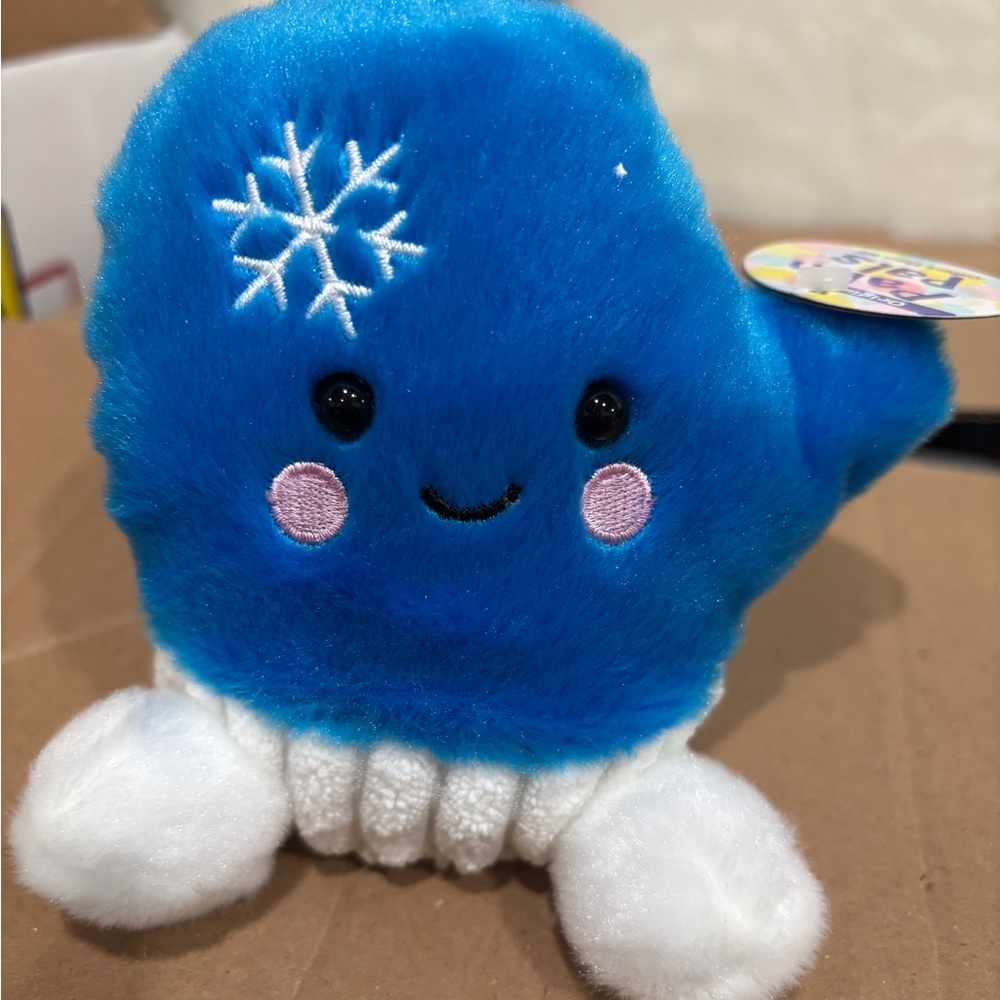 Adorable palm pals Blue and White Plush mittens  Friend